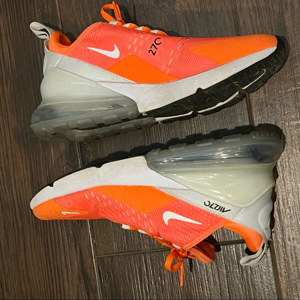 Nike air 270 shoes color: orange size 8 excellent used condition